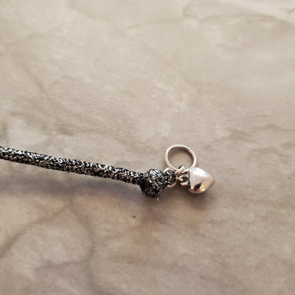 ✨ Juicy Couture Metallic Thread Rhinestones Crystals Pave Puffy Heart Bracelet ✨ - Picture 4 of 7